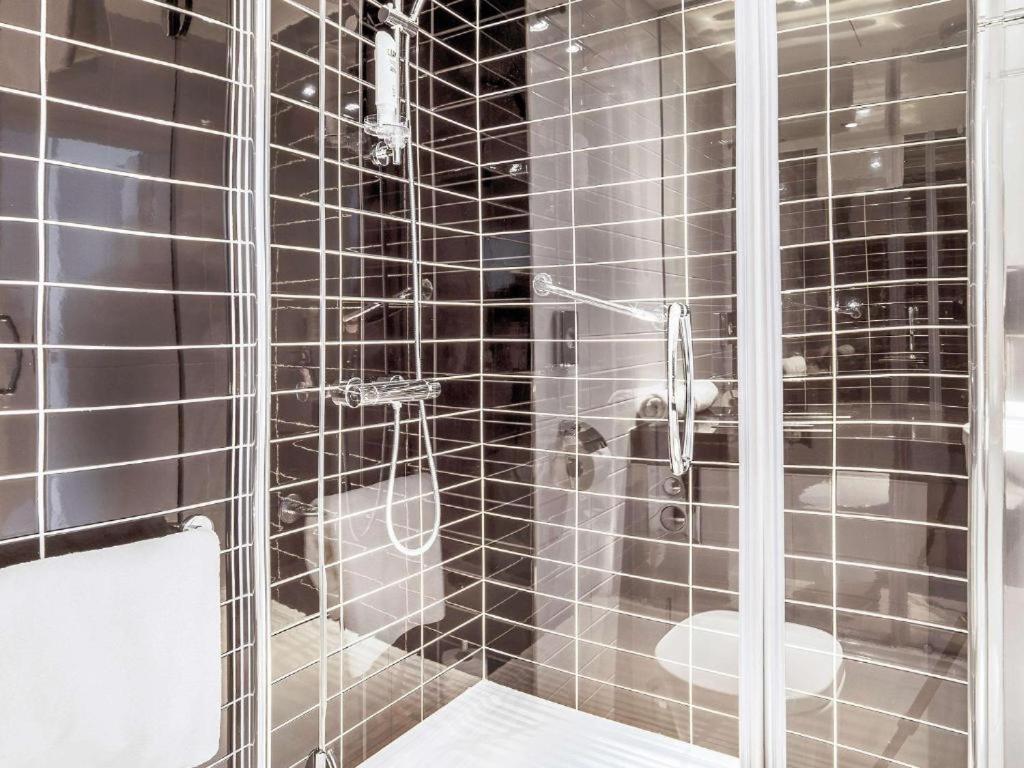 Ibis Styles Walbrzych Hotell Rom bilde